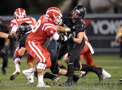 Thumbnail 1 in Servite vs. Mater Dei photogallery.