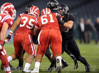 Thumbnail 3 in Servite vs. Mater Dei photogallery.