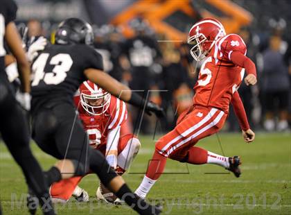Thumbnail 1 in Servite vs. Mater Dei photogallery.