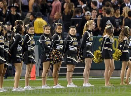 Thumbnail 2 in Servite vs. Mater Dei photogallery.