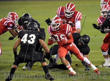 Thumbnail 2 in Servite vs. Mater Dei photogallery.