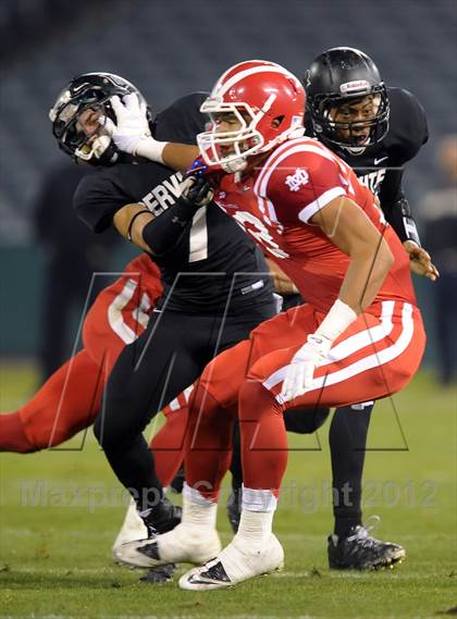 Thumbnail 2 in Servite vs. Mater Dei photogallery.