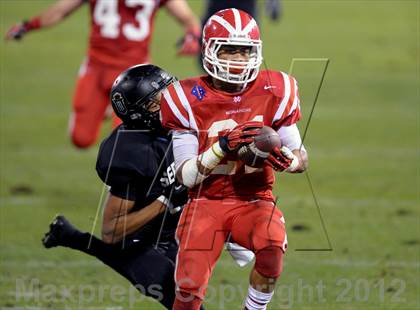 Thumbnail 1 in Servite vs. Mater Dei photogallery.