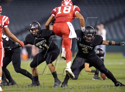 Thumbnail 3 in Servite vs. Mater Dei photogallery.