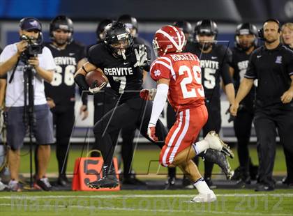 Thumbnail 3 in Servite vs. Mater Dei photogallery.