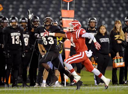 Thumbnail 2 in Servite vs. Mater Dei photogallery.