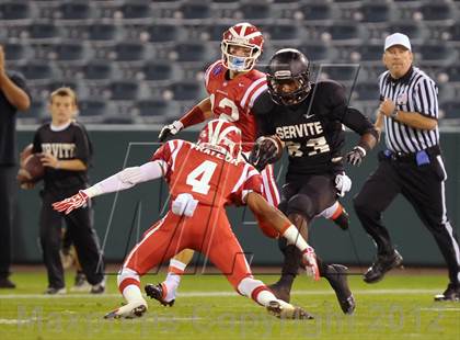 Thumbnail 3 in Servite vs. Mater Dei photogallery.