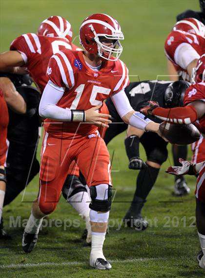 Thumbnail 1 in Servite vs. Mater Dei photogallery.