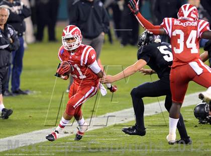 Thumbnail 3 in Servite vs. Mater Dei photogallery.