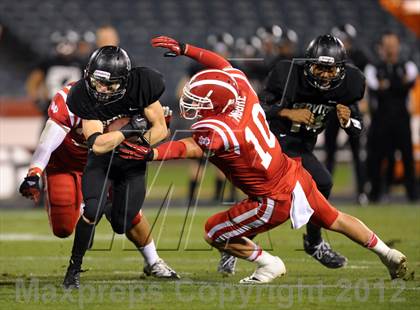 Thumbnail 2 in Servite vs. Mater Dei photogallery.