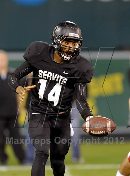 Thumbnail 1 in Servite vs. Mater Dei photogallery.