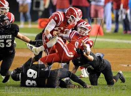 Thumbnail 2 in Servite vs. Mater Dei photogallery.