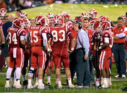 Thumbnail 3 in Servite vs. Mater Dei photogallery.