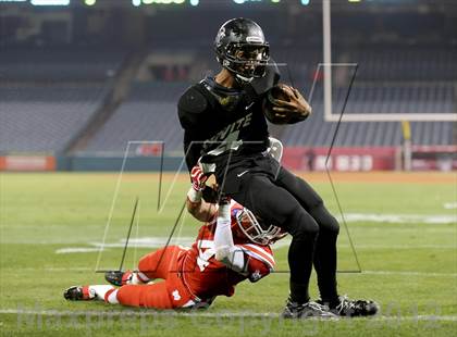 Thumbnail 1 in Servite vs. Mater Dei photogallery.