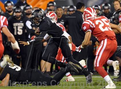 Thumbnail 3 in Servite vs. Mater Dei photogallery.