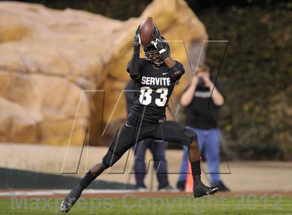 Thumbnail 2 in Servite vs. Mater Dei photogallery.