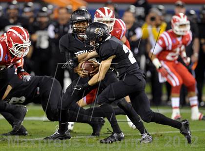 Thumbnail 2 in Servite vs. Mater Dei photogallery.