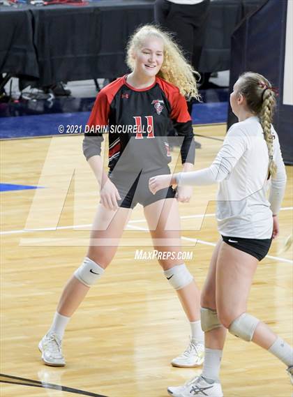 Thumbnail 2 in Phoenix Country Day vs Chandler Prep (AIA 2A Final) photogallery.
