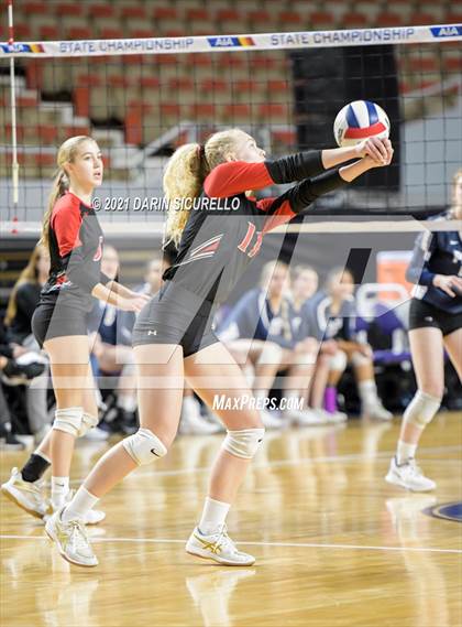 Thumbnail 1 in Phoenix Country Day vs Chandler Prep (AIA 2A Final) photogallery.