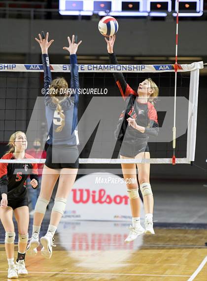 Thumbnail 1 in Phoenix Country Day vs Chandler Prep (AIA 2A Final) photogallery.