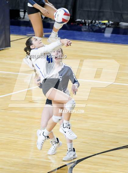 Thumbnail 3 in Phoenix Country Day vs Chandler Prep (AIA 2A Final) photogallery.