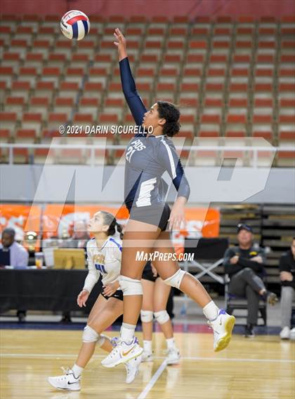 Thumbnail 2 in Phoenix Country Day vs Chandler Prep (AIA 2A Final) photogallery.