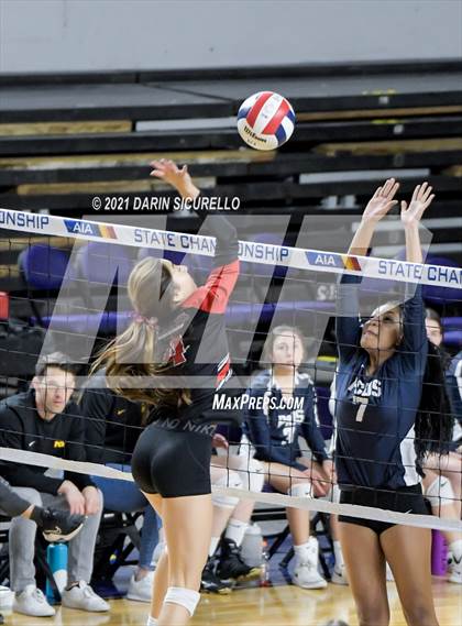 Thumbnail 3 in Phoenix Country Day vs Chandler Prep (AIA 2A Final) photogallery.