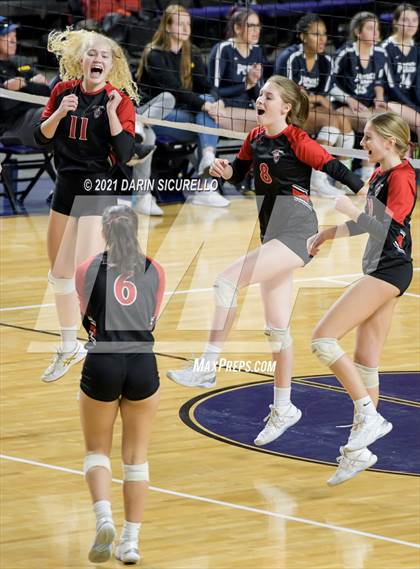 Thumbnail 1 in Phoenix Country Day vs Chandler Prep (AIA 2A Final) photogallery.