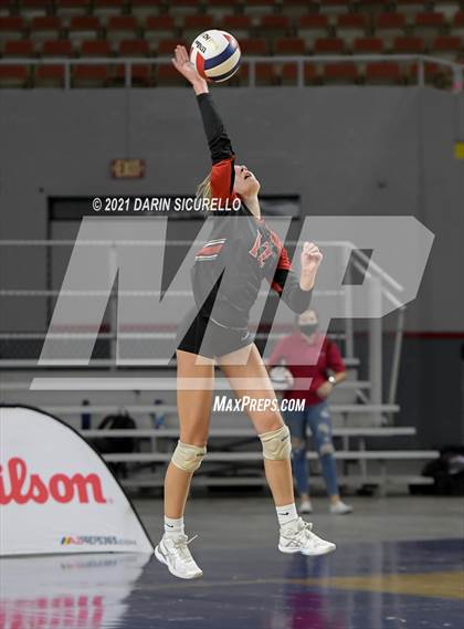 Thumbnail 2 in Phoenix Country Day vs Chandler Prep (AIA 2A Final) photogallery.