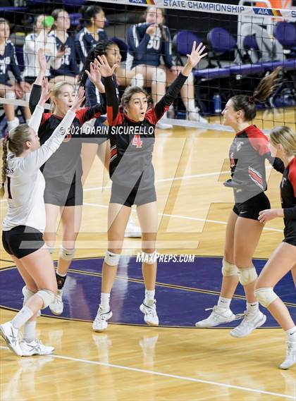 Thumbnail 2 in Phoenix Country Day vs Chandler Prep (AIA 2A Final) photogallery.