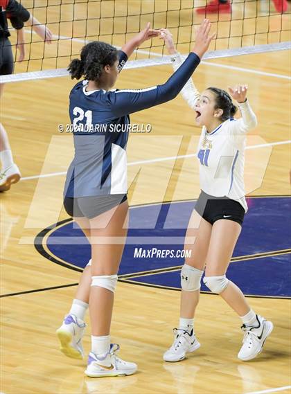 Thumbnail 3 in Phoenix Country Day vs Chandler Prep (AIA 2A Final) photogallery.