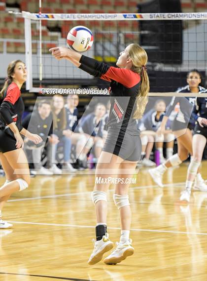 Thumbnail 1 in Phoenix Country Day vs Chandler Prep (AIA 2A Final) photogallery.