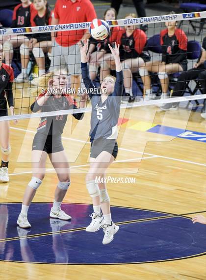 Thumbnail 3 in Phoenix Country Day vs Chandler Prep (AIA 2A Final) photogallery.