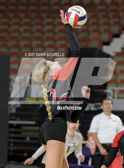 Thumbnail 3 in Phoenix Country Day vs Chandler Prep (AIA 2A Final) photogallery.
