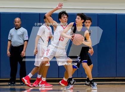 Thumbnail 3 in Taft vs. Warren photogallery.