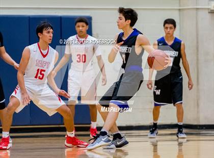 Thumbnail 1 in Taft vs. Warren photogallery.