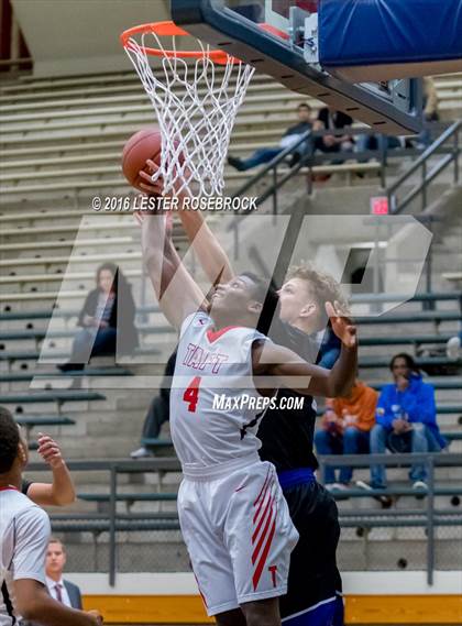 Thumbnail 1 in Taft vs. Warren photogallery.