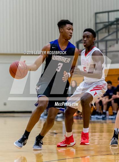 Thumbnail 2 in Taft vs. Warren photogallery.