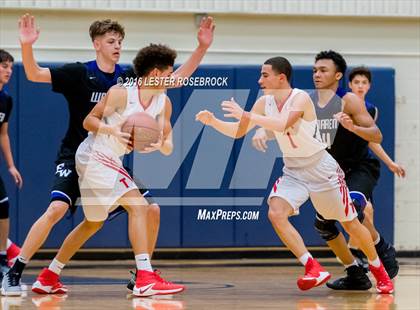 Thumbnail 1 in Taft vs. Warren photogallery.