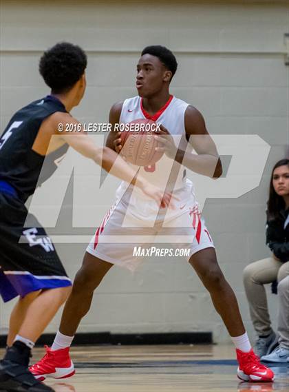 Thumbnail 2 in Taft vs. Warren photogallery.