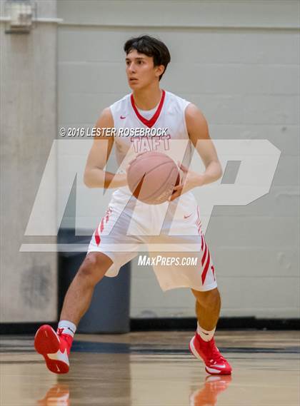 Thumbnail 3 in Taft vs. Warren photogallery.
