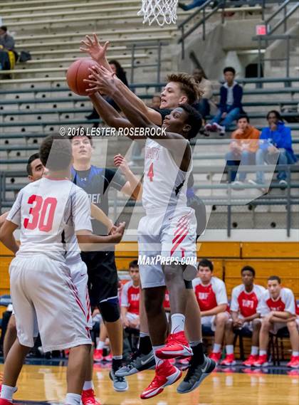 Thumbnail 3 in Taft vs. Warren photogallery.