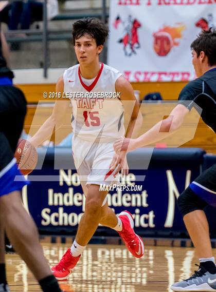 Thumbnail 2 in Taft vs. Warren photogallery.