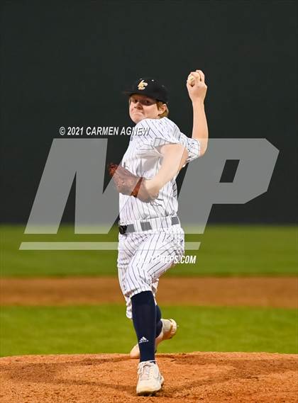 Thumbnail 3 in Lake Creek vs Brenham photogallery.