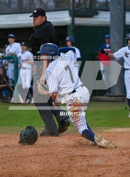 Thumbnail 3 in Lake Creek vs Brenham photogallery.