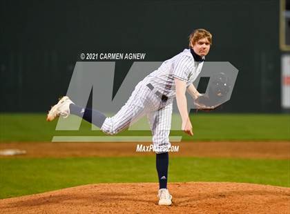 Thumbnail 1 in Lake Creek vs Brenham photogallery.