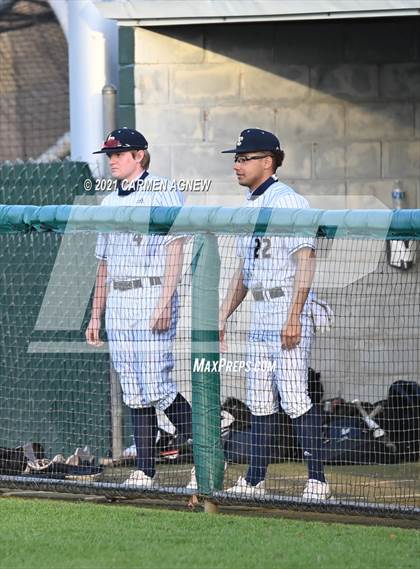 Thumbnail 2 in Lake Creek vs Brenham photogallery.