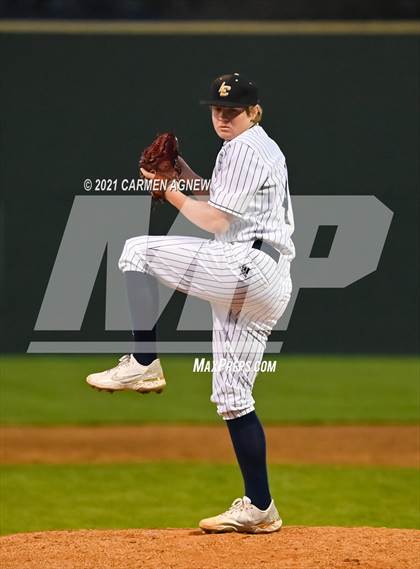 Thumbnail 2 in Lake Creek vs Brenham photogallery.