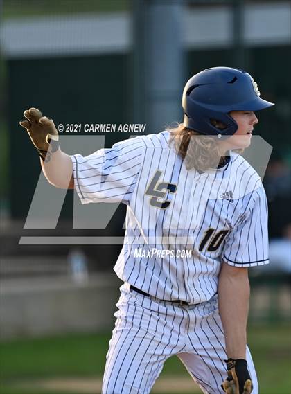 Thumbnail 1 in Lake Creek vs Brenham photogallery.