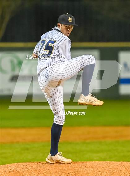 Thumbnail 2 in Lake Creek vs Brenham photogallery.